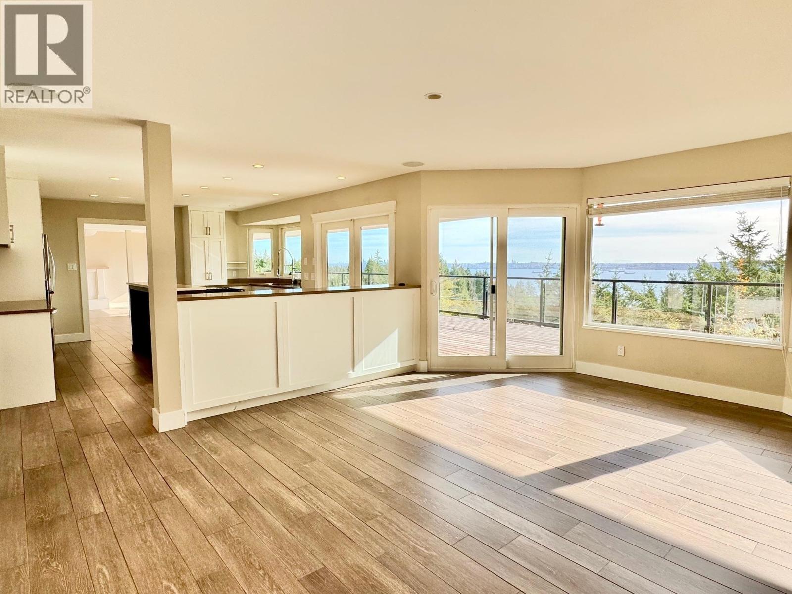 4xx5 Almondel Court, West Vancouver, British Columbia  V7V 4V4 - Photo 14 - R3177499
