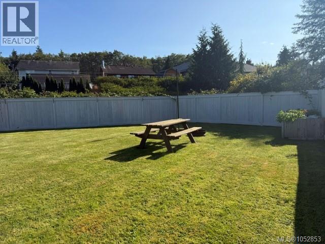 7530 Cadwallader Cres