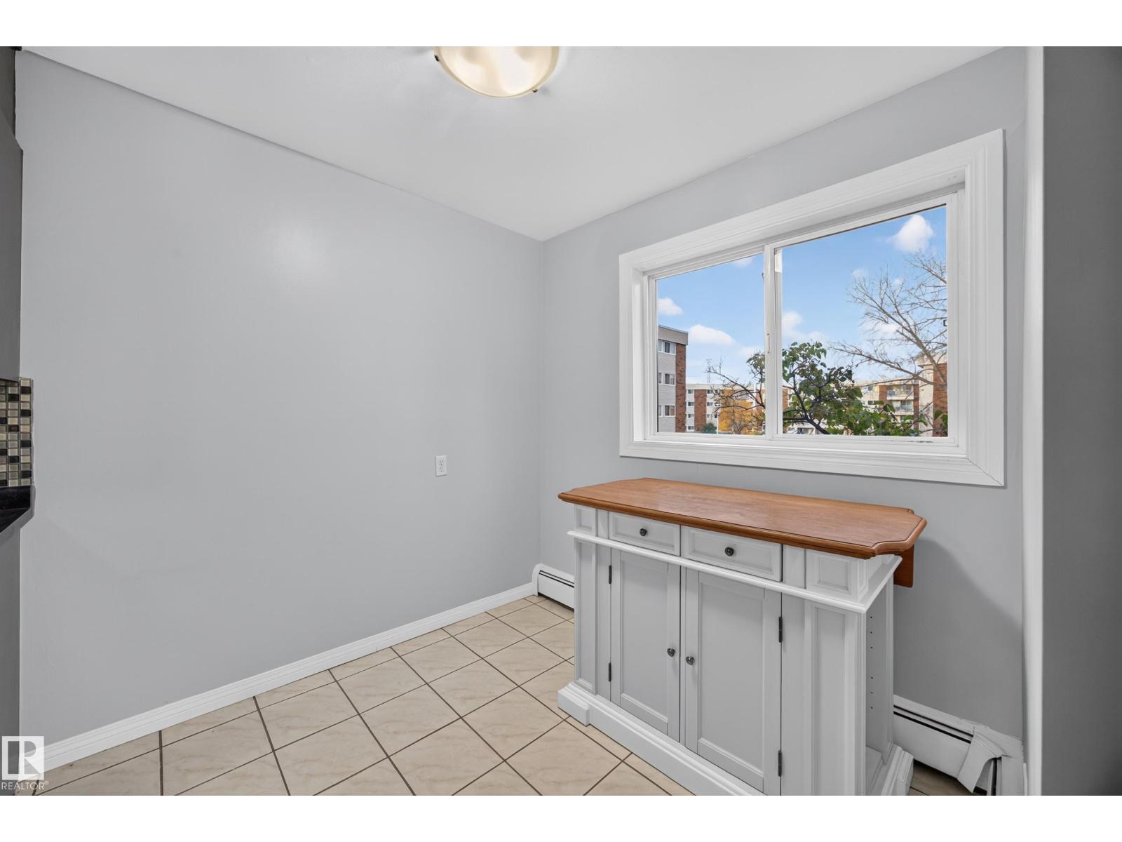 #27 11245 31 AV NW
