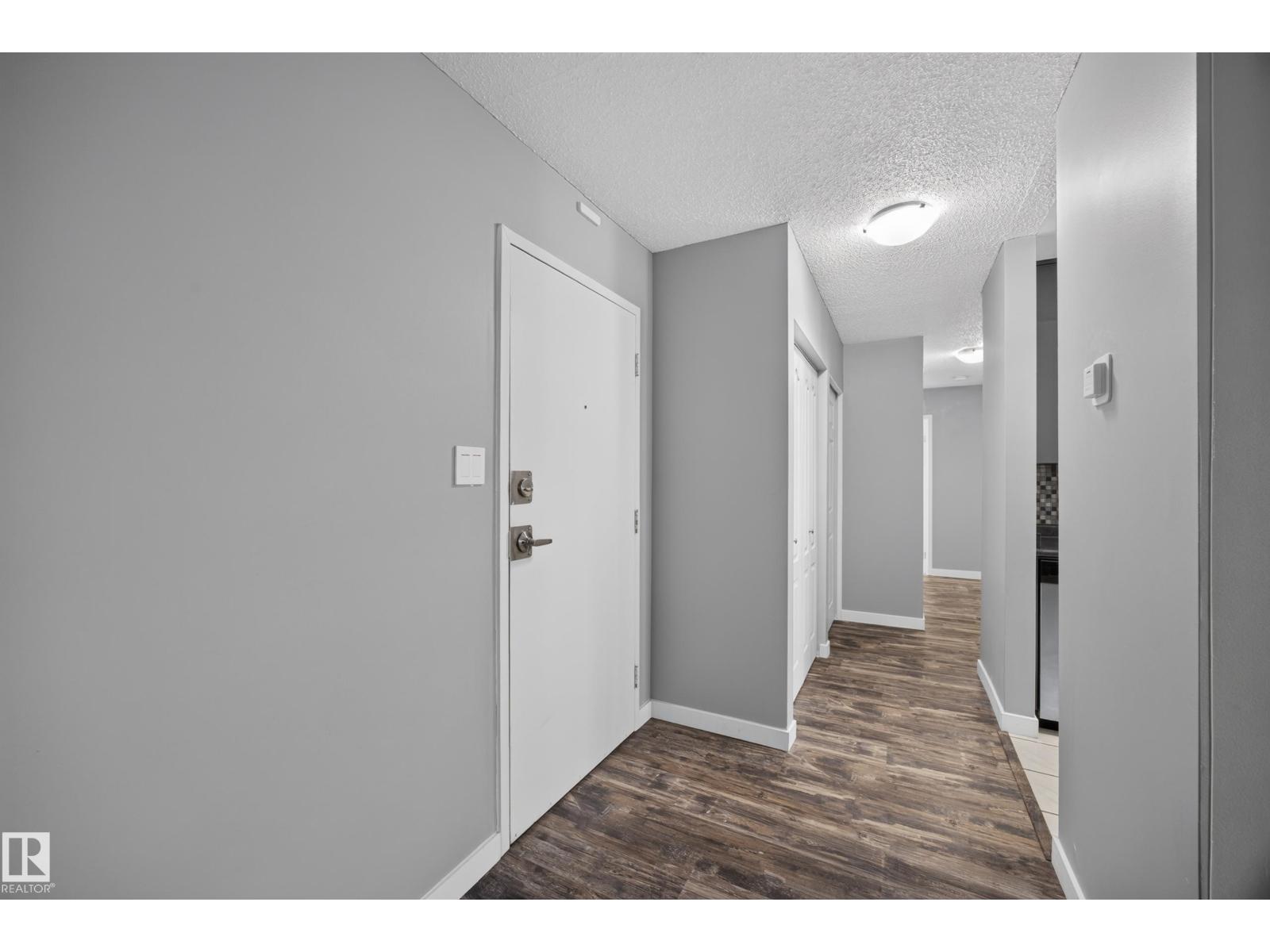 #27 11245 31 AV NW