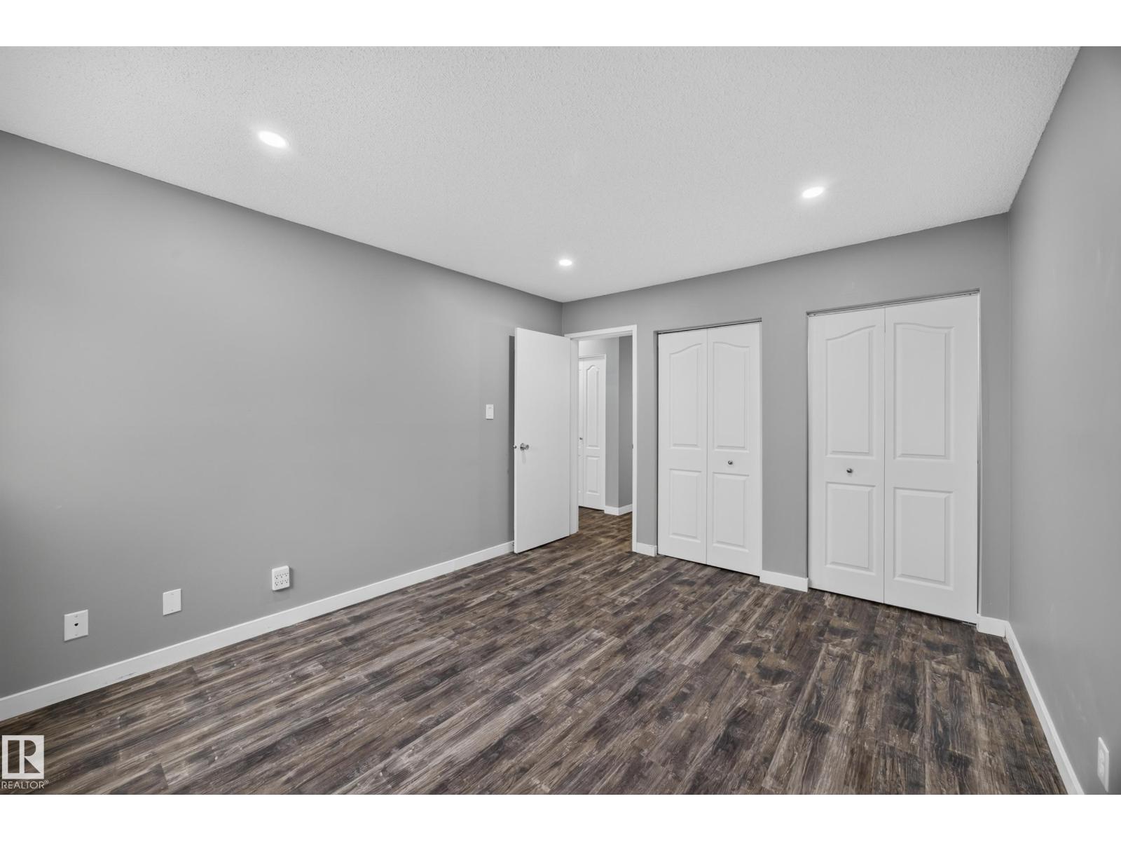 #27 11245 31 AV NW
