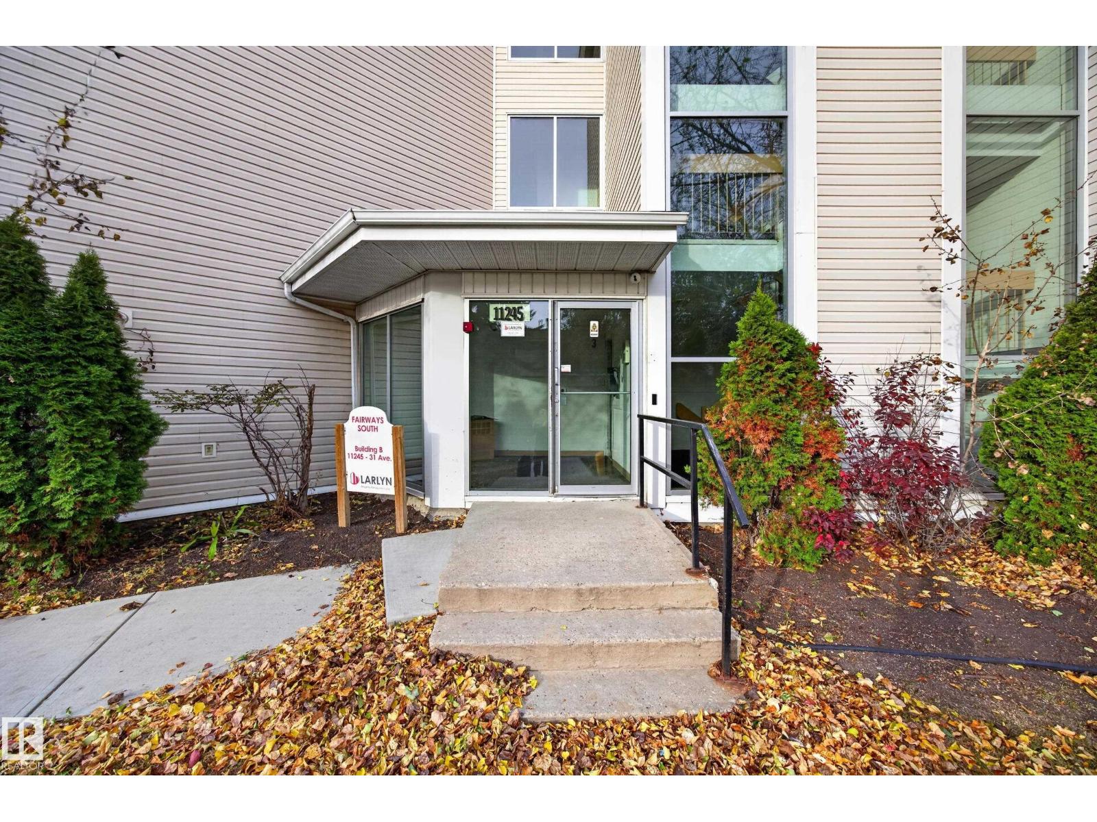 #27 11245 31 AV NW