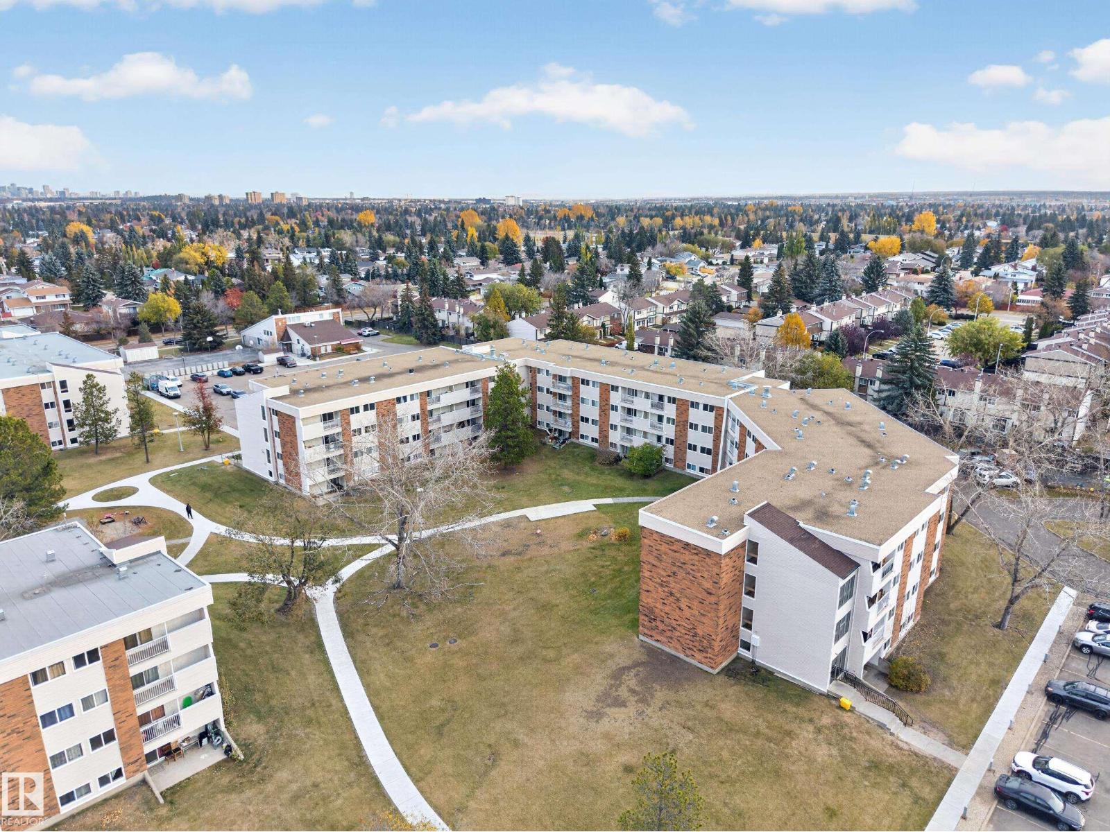 #27 11245 31 AV NW