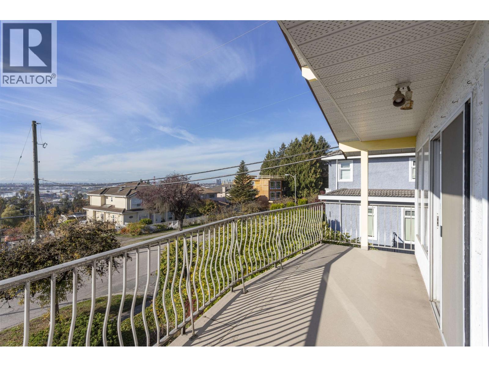 2155 Burquitlam Drive, Vancouver, British Columbia  V5P 2P2 - Photo 9 - R3177395