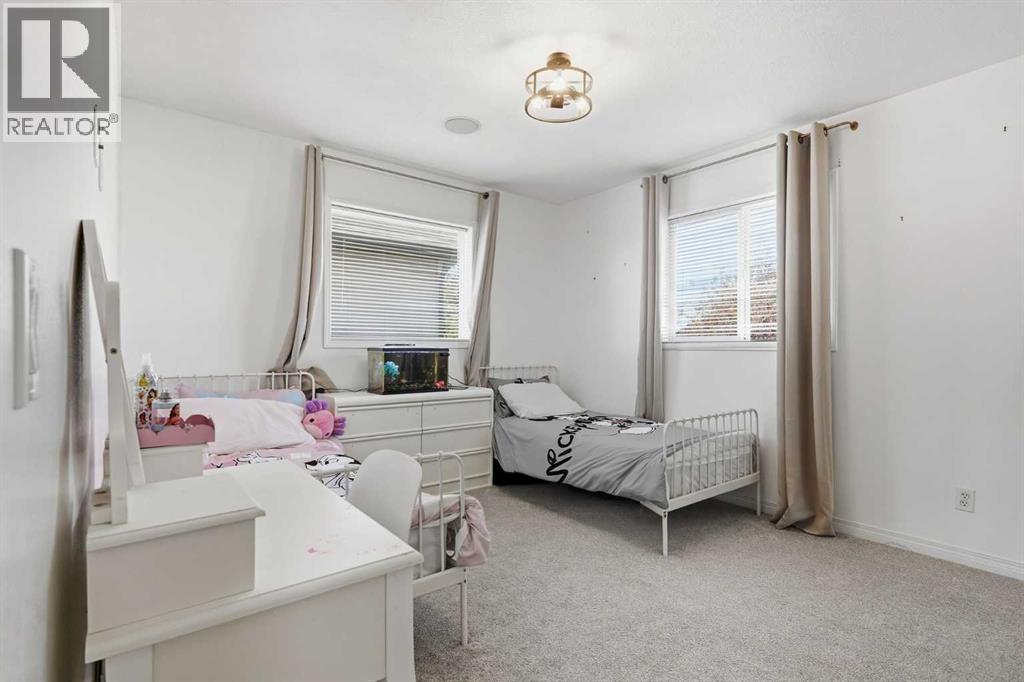 222 Douglas Ridge Circle SE, Calgary, Alberta  T2Z 3C4 - Photo 27 - A2348818