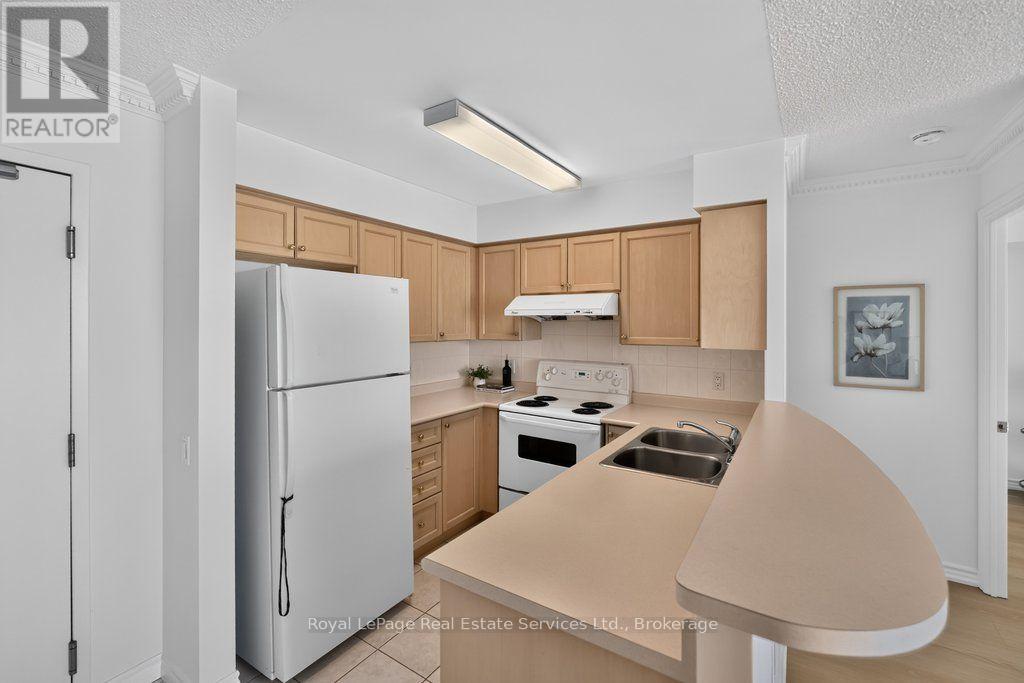 1002 - 9015 Leslie Street, Richmond Hill, Ontario  L4B 4J8 - Photo 8 - N14104502