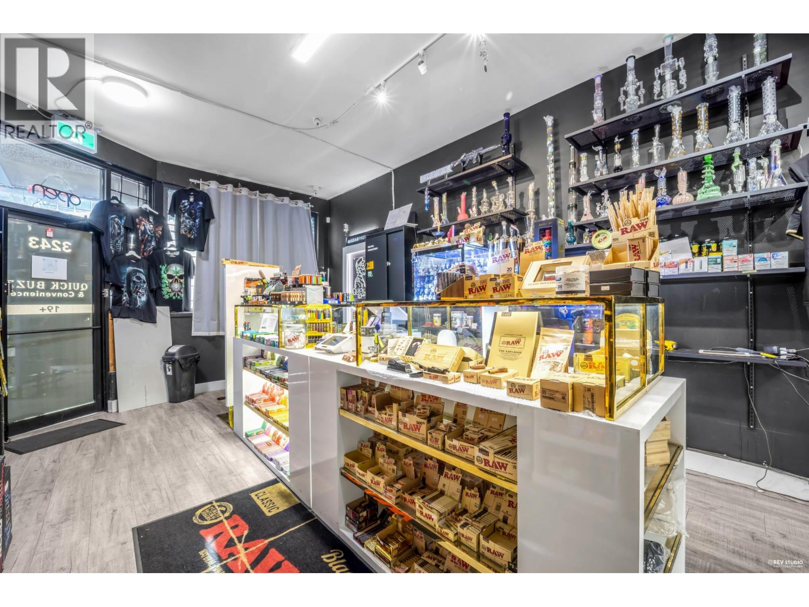3243 W Broadway, Vancouver, British Columbia  V6K 2H5 - Photo 4 - C8082992