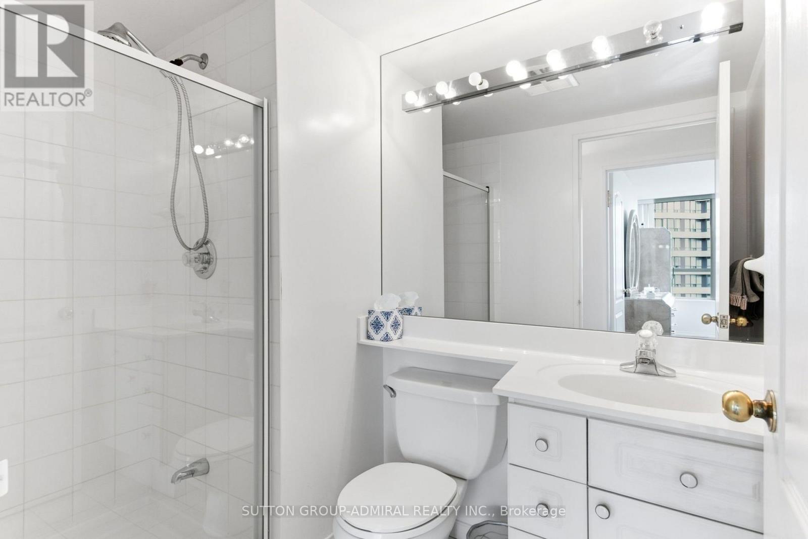 814 - 11 Townsgate Drive, Vaughan (Crestwood-Springfarm-Yorkhill), Ontario  L4J 8G4 - Photo 28 - N14104506