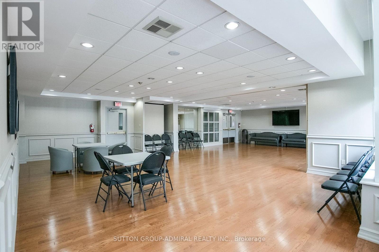 814 - 11 Townsgate Drive, Vaughan (Crestwood-Springfarm-Yorkhill), Ontario  L4J 8G4 - Photo 35 - N14104506