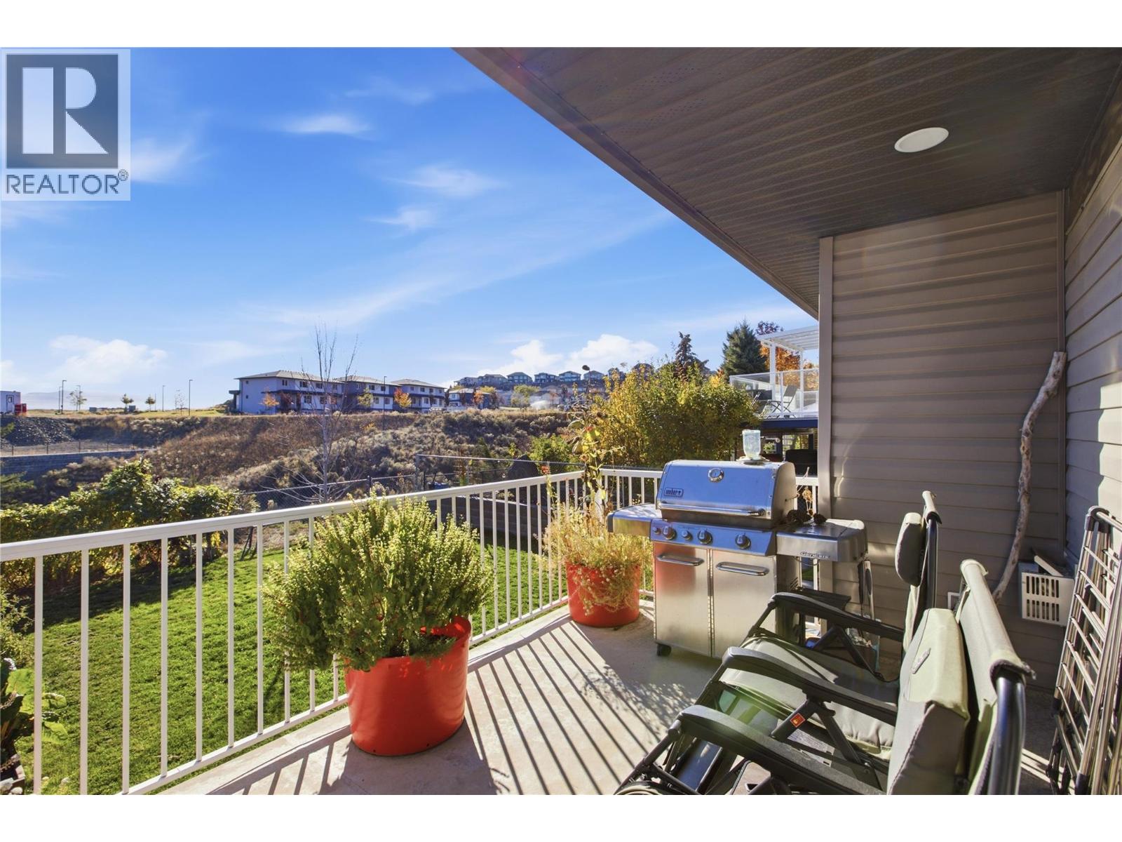 2060 Grasslands Boulevard, Kamloops, British Columbia  V2B 0A6 - Photo 45 - 10404286