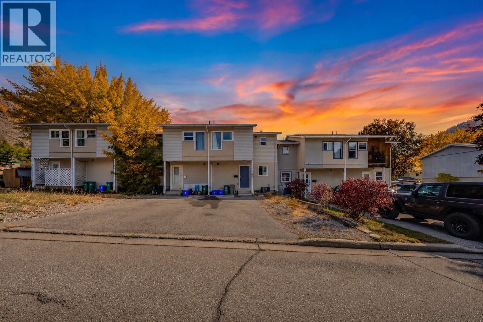 3307 Laurel Crescent, Trail, British Columbia  V1R 4M6 - Photo 4 - 10403918