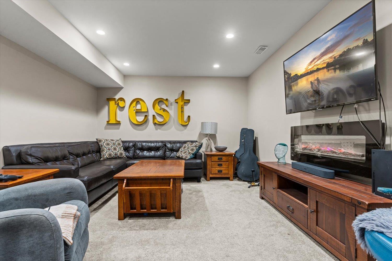 3297 VERNON TERRACE