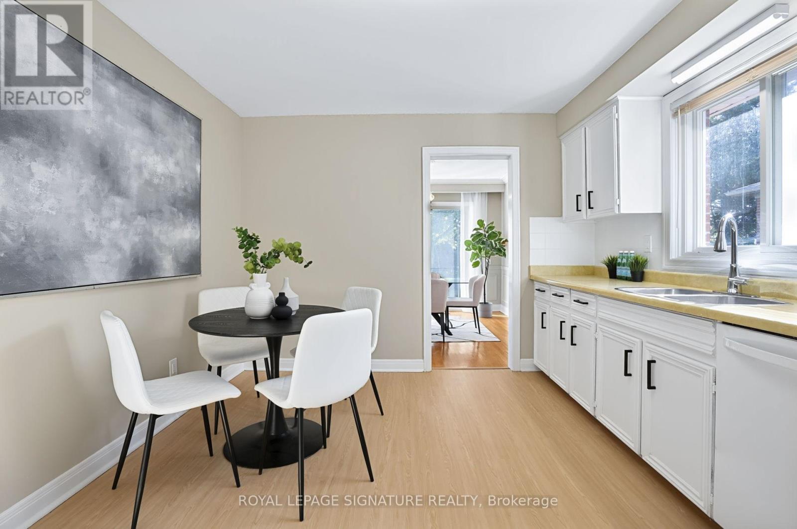 43 Kathrose Drive, Toronto, Ontario  M2J 3P4 - Photo 12 - C14100544
