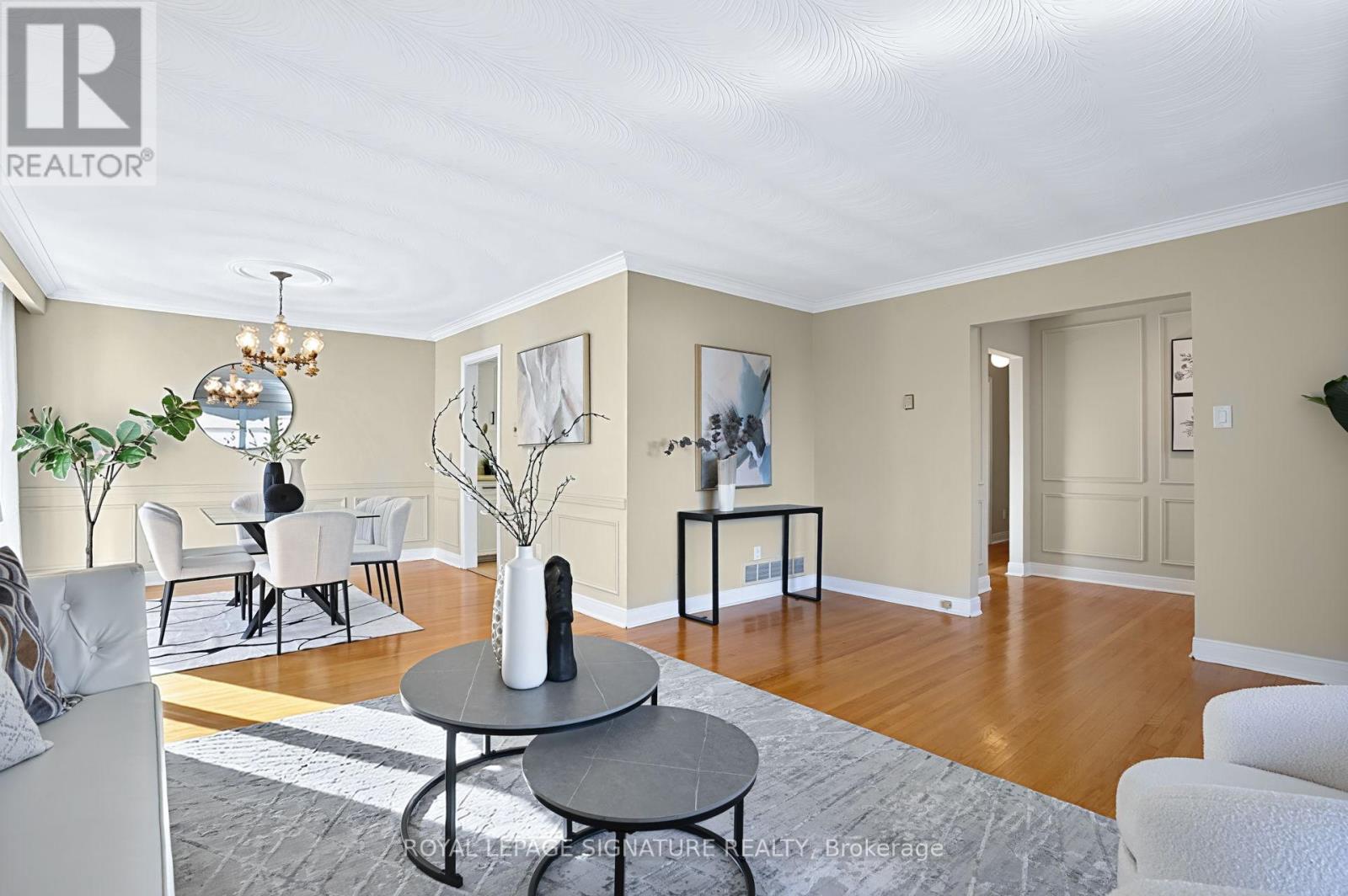43 Kathrose Drive, Toronto, Ontario  M2J 3P4 - Photo 7 - C14100544