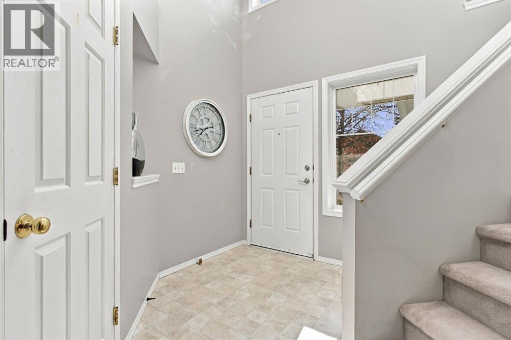 234 Chapalina Place SE, Calgary, Alberta  T2X 3P4 - Photo 4 - A2339149