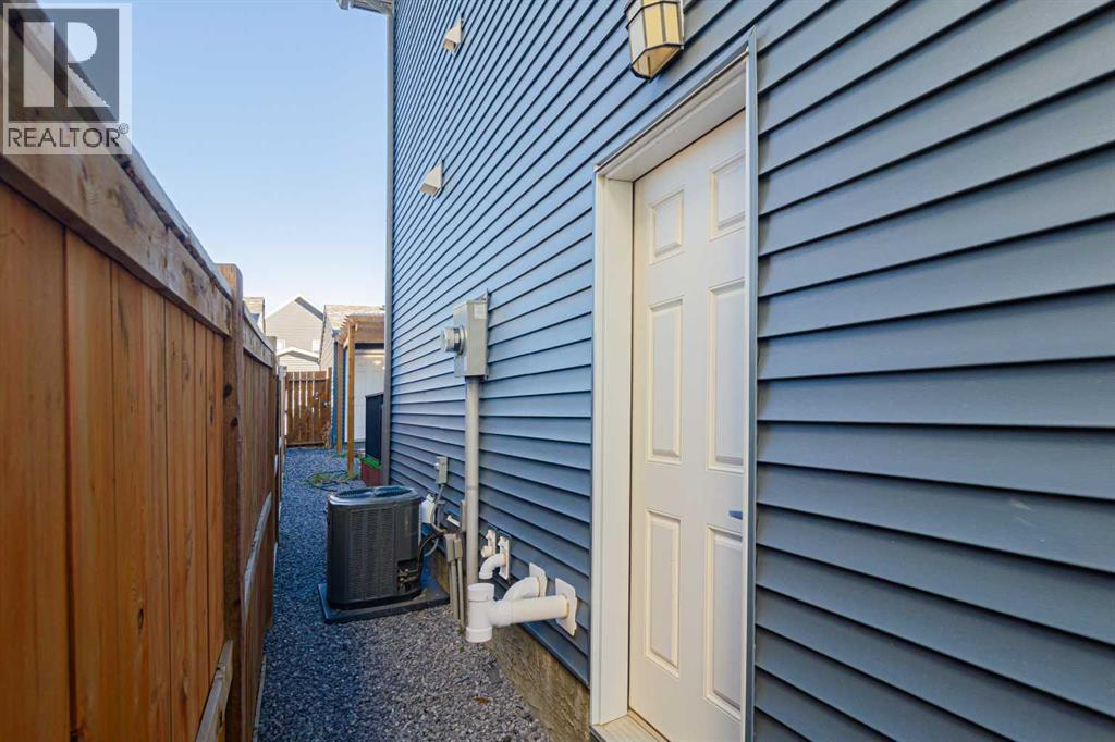 1042 Carrington Boulevard Nw, Calgary, Alberta  T3P 1L8 - Photo 28 - A2353074