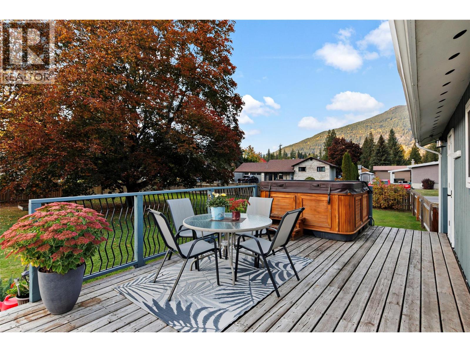 1669 Hiob Road, Revelstoke, British Columbia  V0e 2s0 - Photo 13 - 10404128
