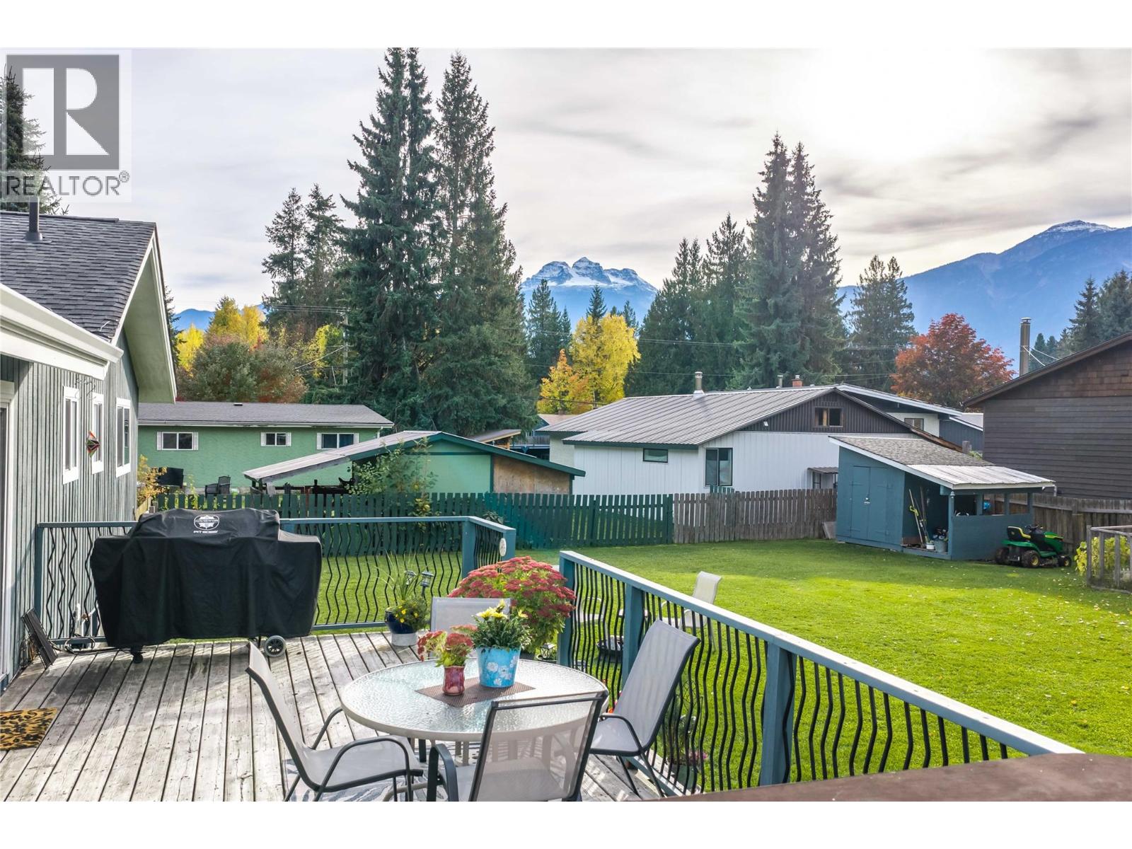 1669 Hiob Road, Revelstoke, British Columbia  V0e 2s0 - Photo 14 - 10404128