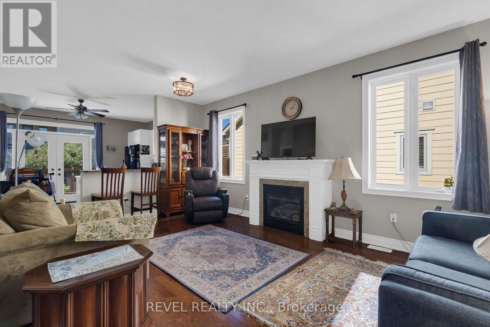 42 Sandy Coast Crescent, Wasaga Beach, Ontario  L9Z 2L1 - Photo 6 - S13100910