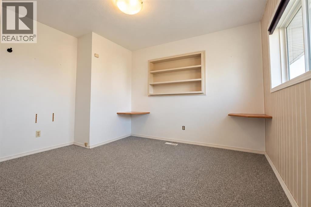 44043 714 Township