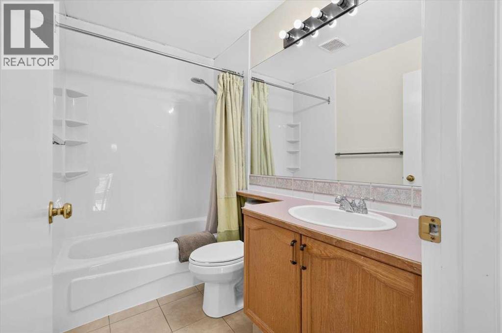 85 River Rock Circle SE, Calgary, Alberta  T2C 4C3 - Photo 27 - A2353630