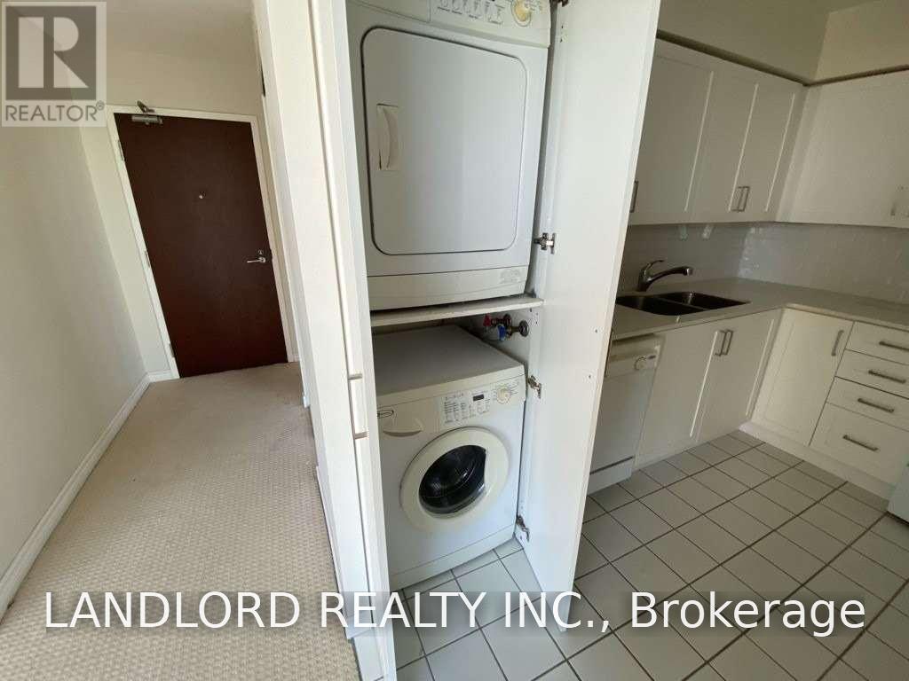 1910 - 1055 Bay Street, Toronto, Ontario  M5S 3A3 - Photo 13 - C14104580