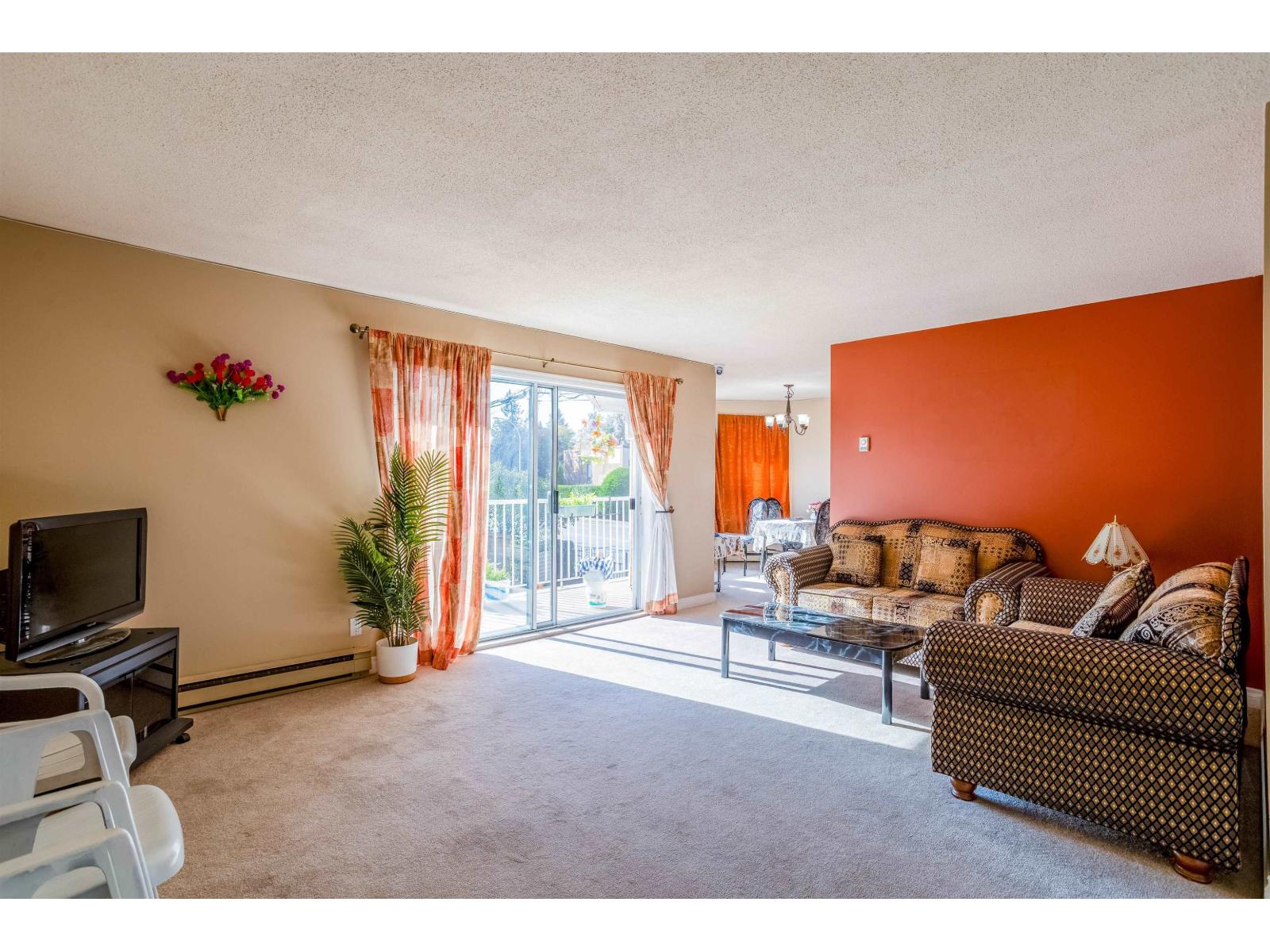 2 2456 Ware Street, Abbotsford, British Columbia  V3S 3E1 - Photo 4 - R3177595