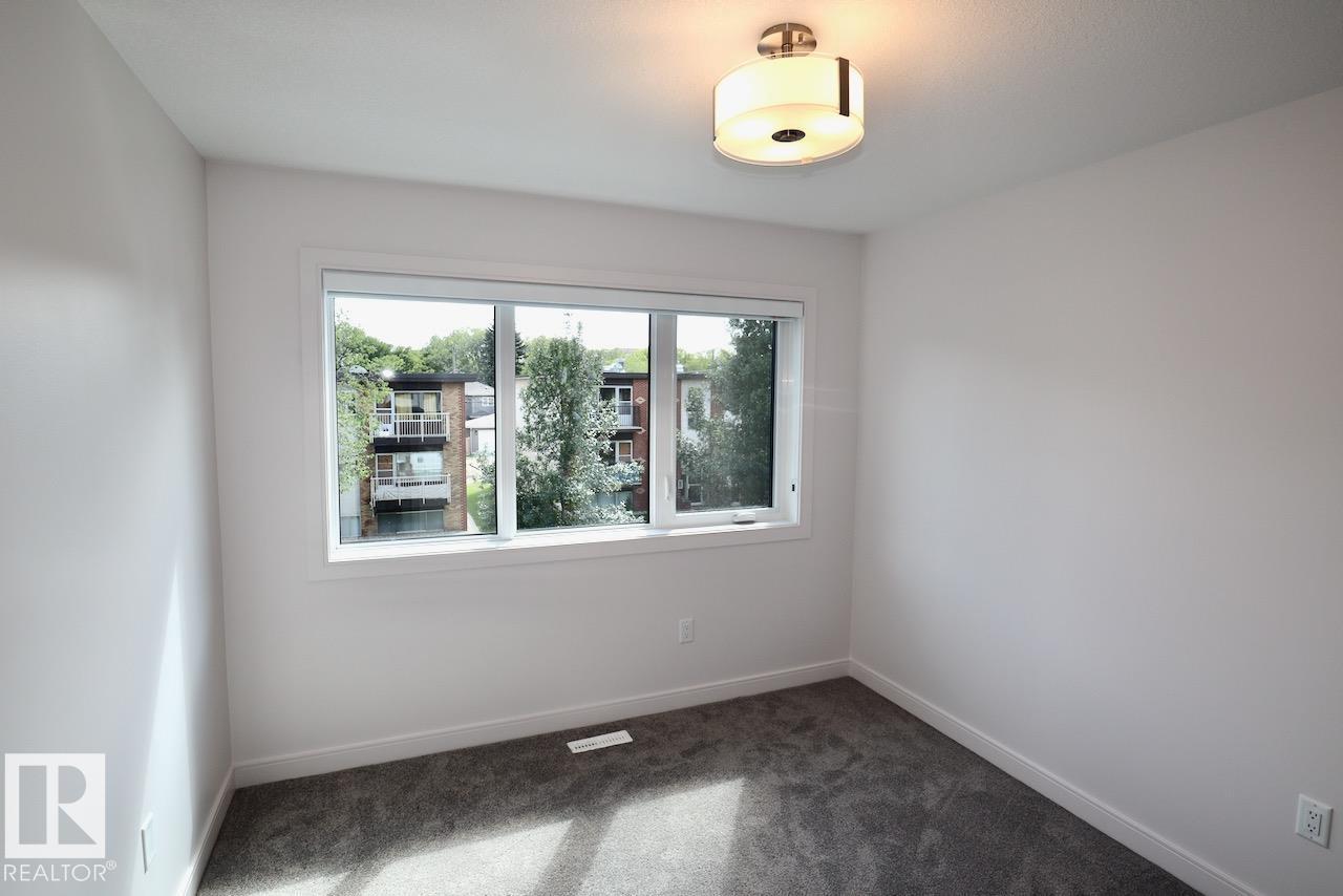 10820 86 Av Nw Nw, Edmonton, Alberta  T6E 2N2 - Photo 9 - E4500122