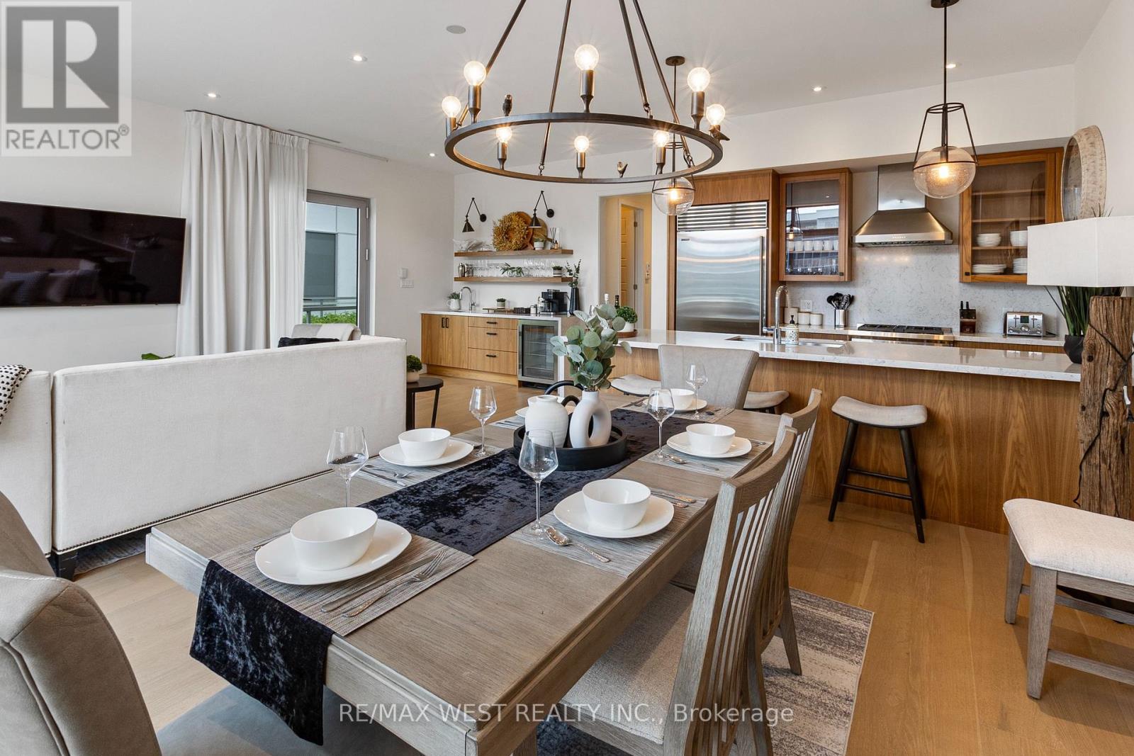 3657 Ferretti Court, Innisfil, Ontario  L9S 0N6 - Photo 10 - N14104582