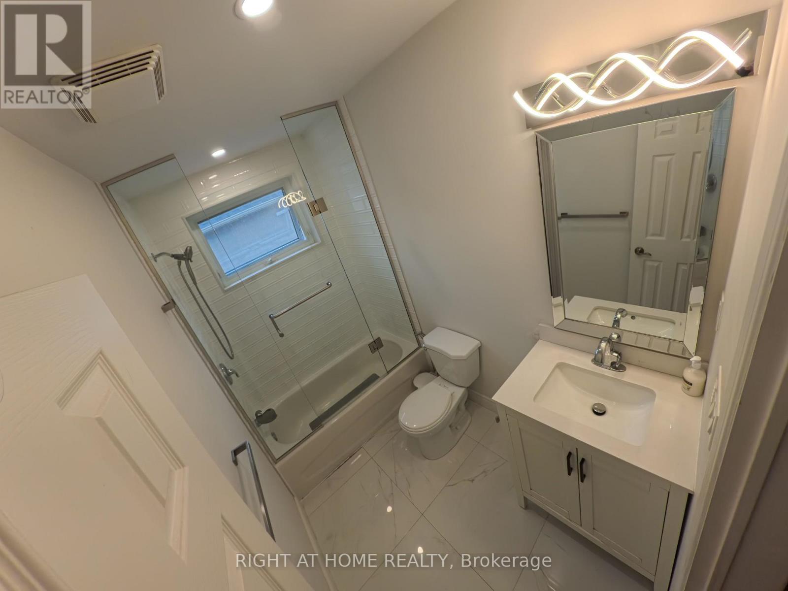 35 Knowles Crescent, Aurora, Ontario  L4G 1Z6 - Photo 13 - N14104654