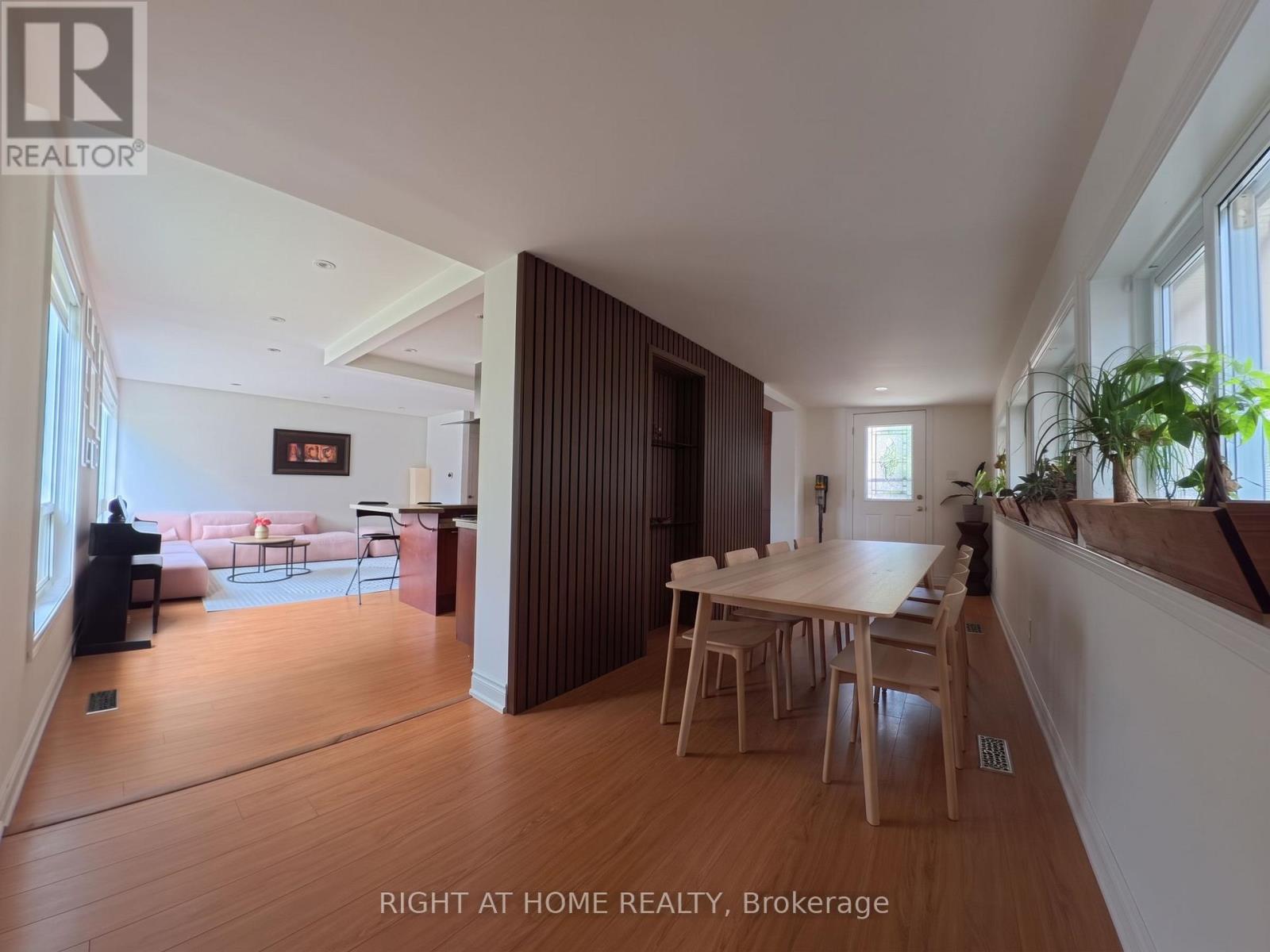 35 Knowles Crescent, Aurora, Ontario  L4G 1Z6 - Photo 8 - N14104654