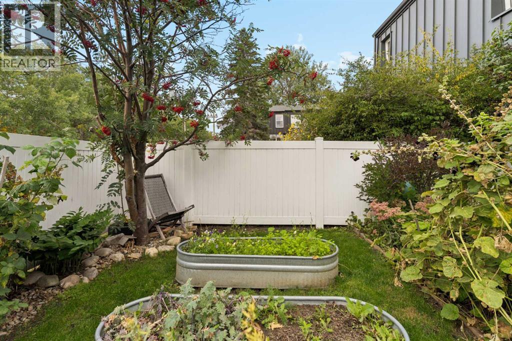 118 Brae Glen Lane SW, Calgary, Alberta  T2W 1B6 - Photo 31 - A2348717