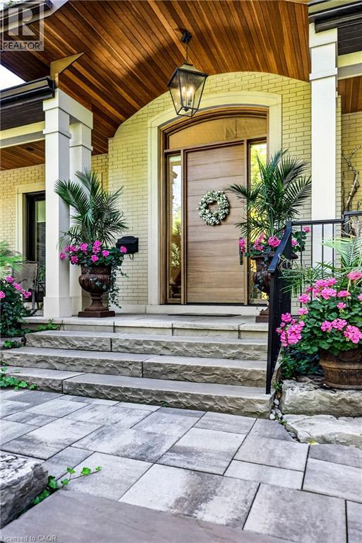 368 Fourth Line, Oakville, Ontario  L6J 5A8 - Photo 3 - 40870755