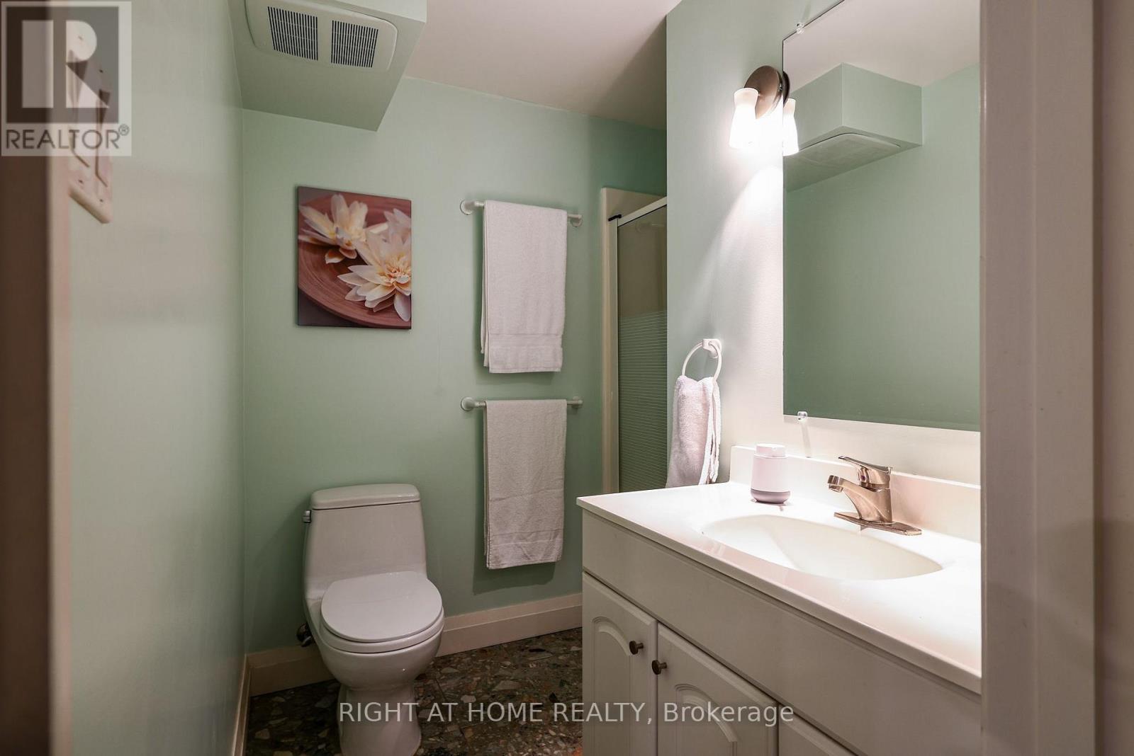 69 Montressor Drive, Toronto, Ontario  M2P 1Z3 - Photo 22 - C13830178