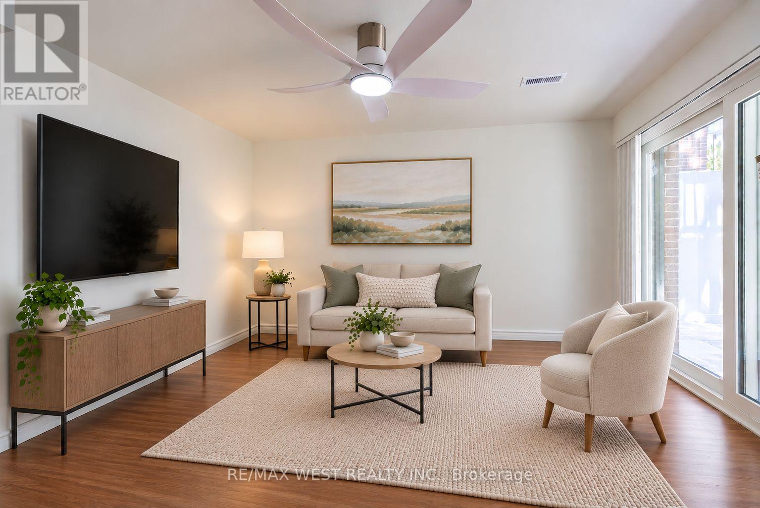 42 Masseygrove Crescent, Toronto, Ontario  M9V 3C9 - Photo 12 - W14104584