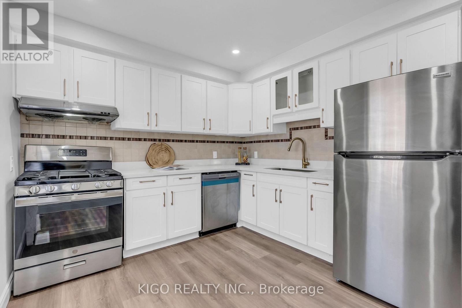 54 Tweedsmuir Avenue, London East, Ontario  N5W 1K7 - Photo 7 - X14104066