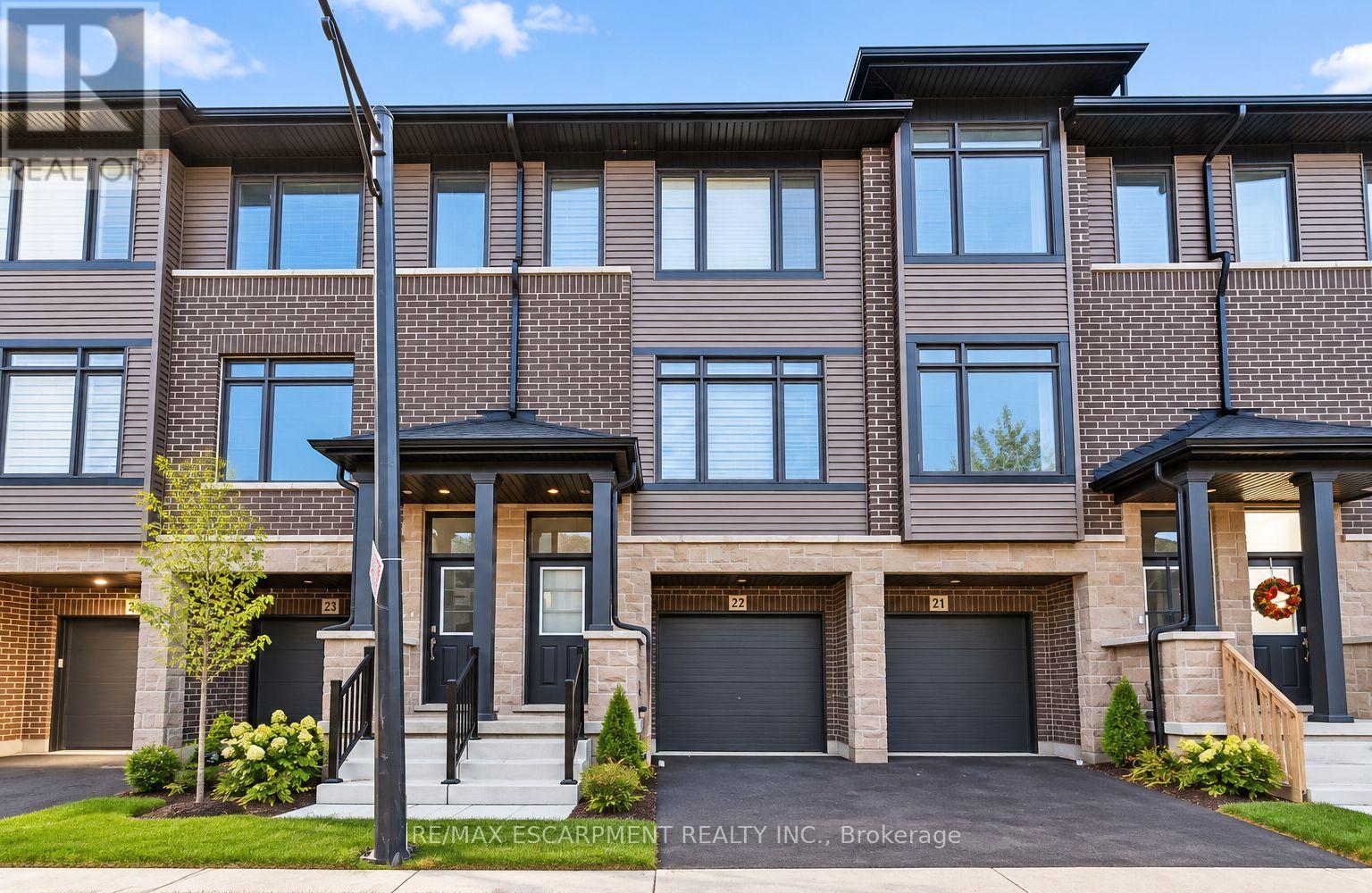 22 - 120 COURT DRIVE, Brant, Ontario