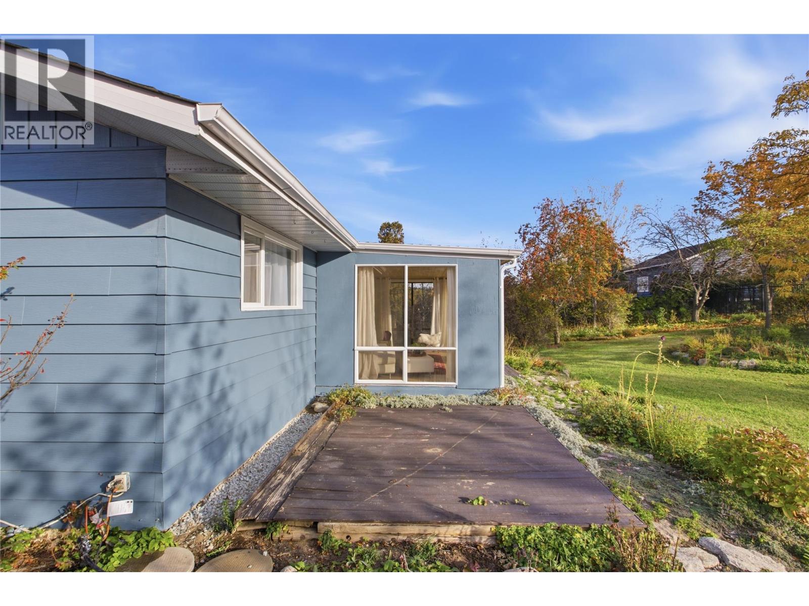 6105 Meadowland Crescent N, Kamloops, British Columbia  V2C 5J1 - Photo 14 - 10404265