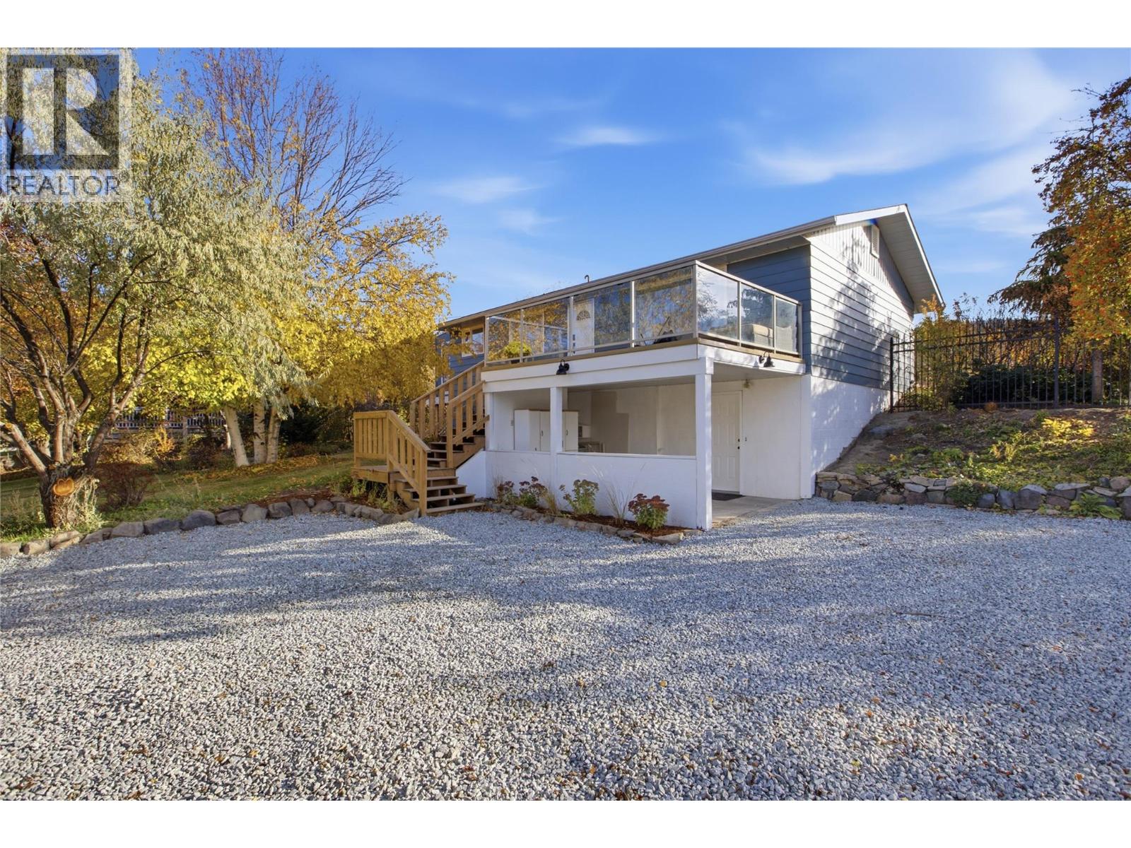 6105 Meadowland Crescent N, Kamloops, British Columbia  V2C 5J1 - Photo 2 - 10404265