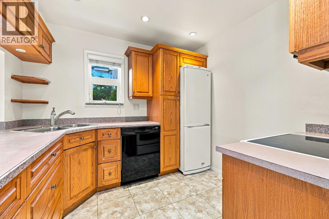 214 121 W 29 Street, North Vancouver, British Columbia  V7N 4L6 - Photo 10 - R3177586