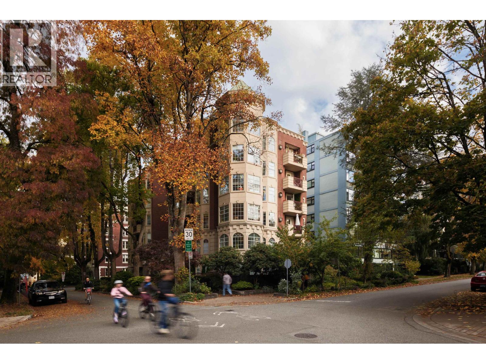 603 888 BUTE STREET, Vancouver, British Columbia