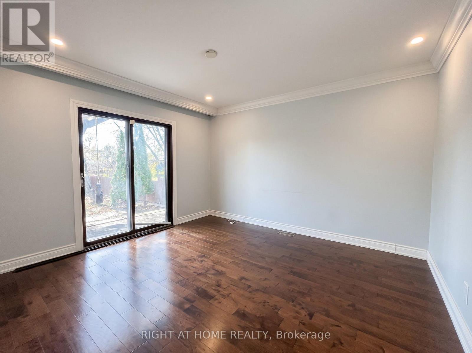 71 Rockport Crescent, Richmond Hill (Crosby), Ontario  L4C 2L7 - Photo 5 - N14104696