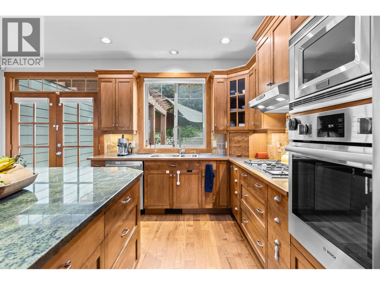 478 Okaview Road, Kelowna, British Columbia  V1Y 7R3 - Photo 16 - 10404104