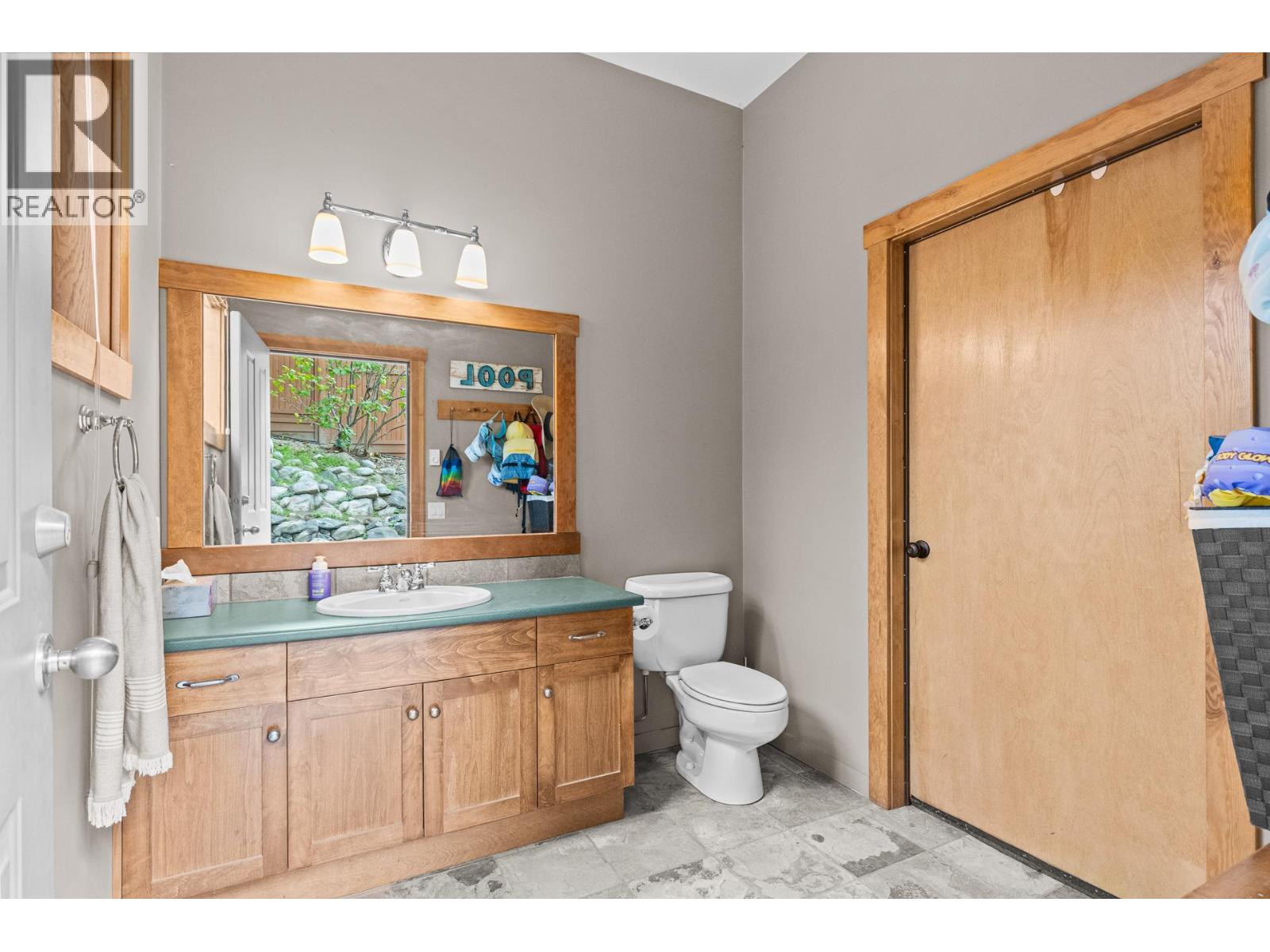 478 Okaview Road, Kelowna, British Columbia  V1Y 7R3 - Photo 54 - 10404104
