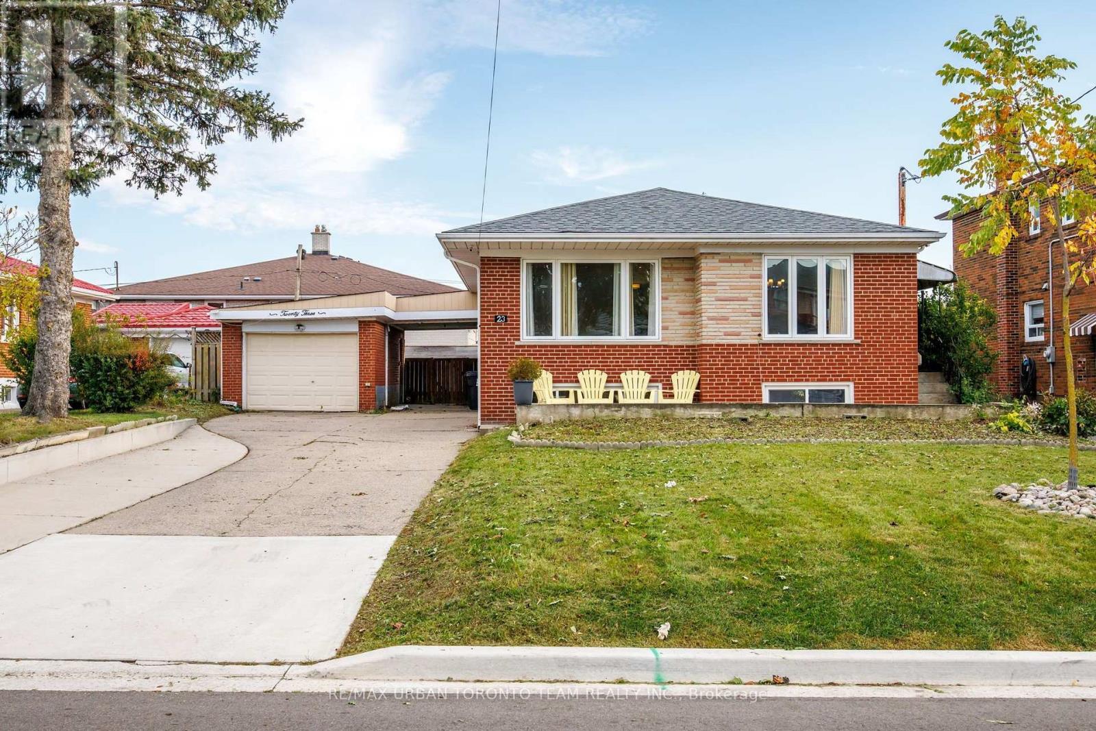 23 WISHART PLACE, Toronto, Ontario