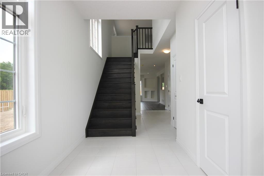 1 Dresser Lane, Ancaster, Ontario  L9K 0K1 - Photo 3 - 40873175