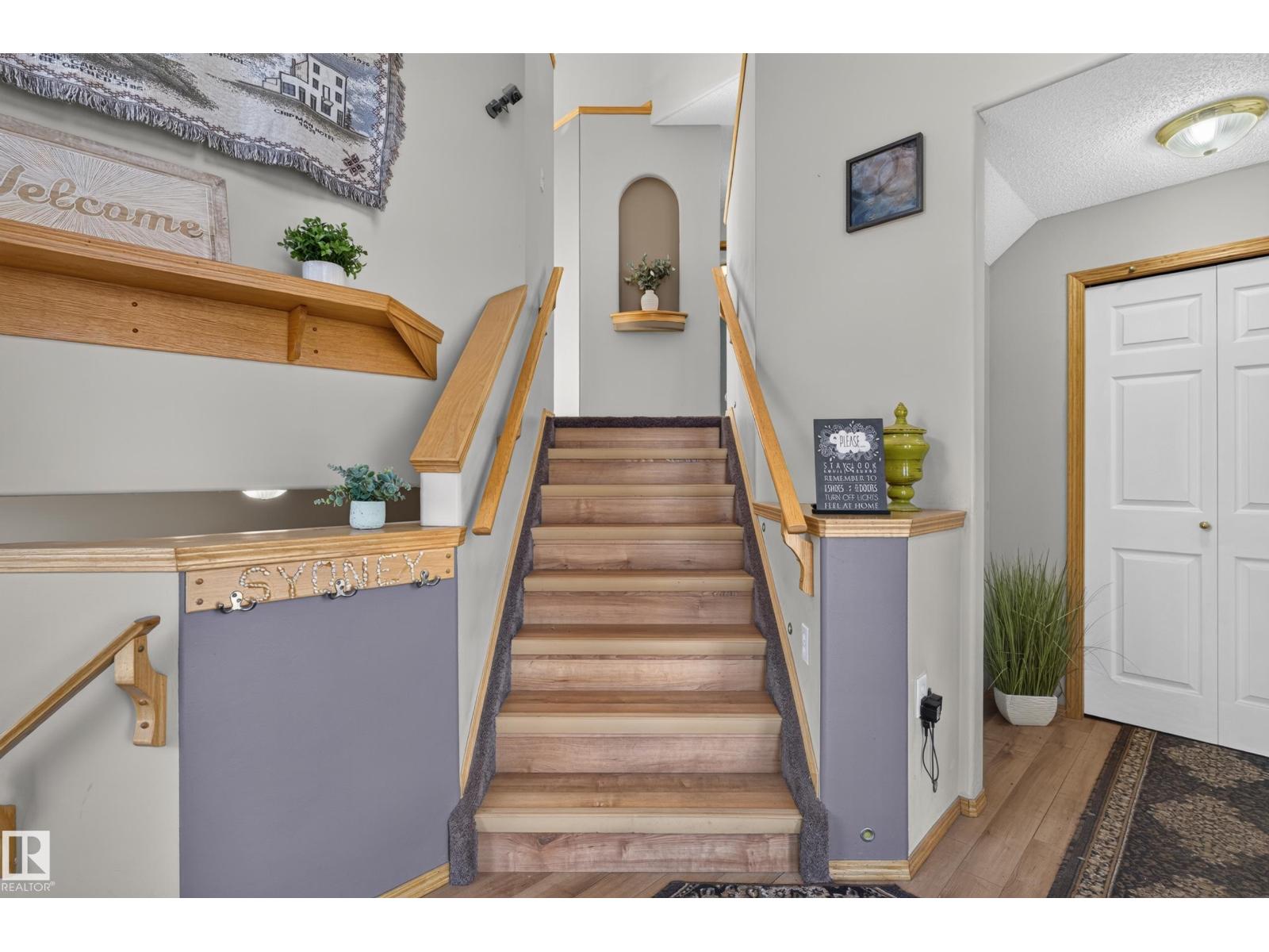 4615 151 AV NW