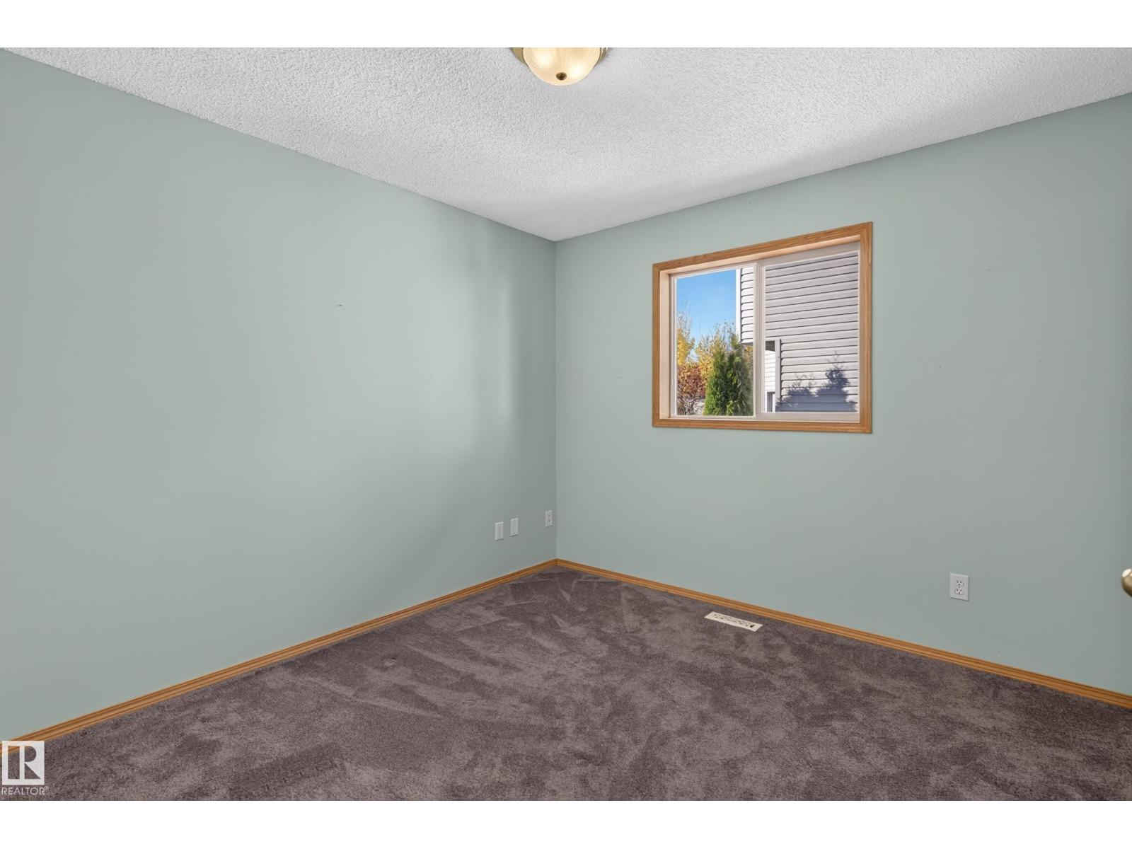 4615 151 AV NW