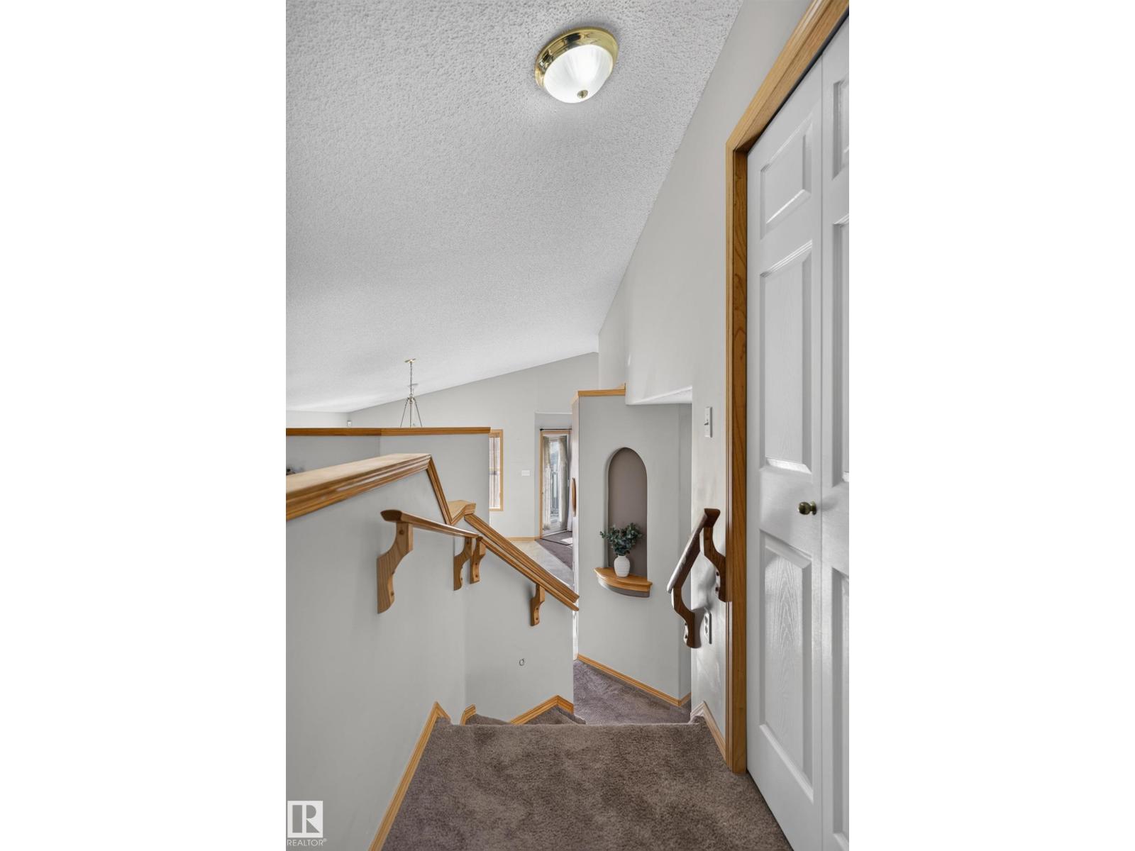 4615 151 AV NW