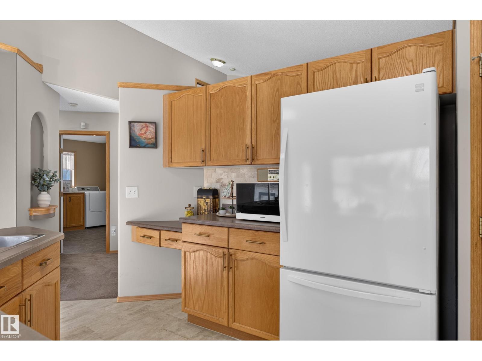 4615 151 AV NW